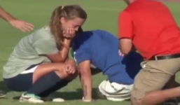 Những màn cầu hôn lãng mạn nhất trong làng thể thao